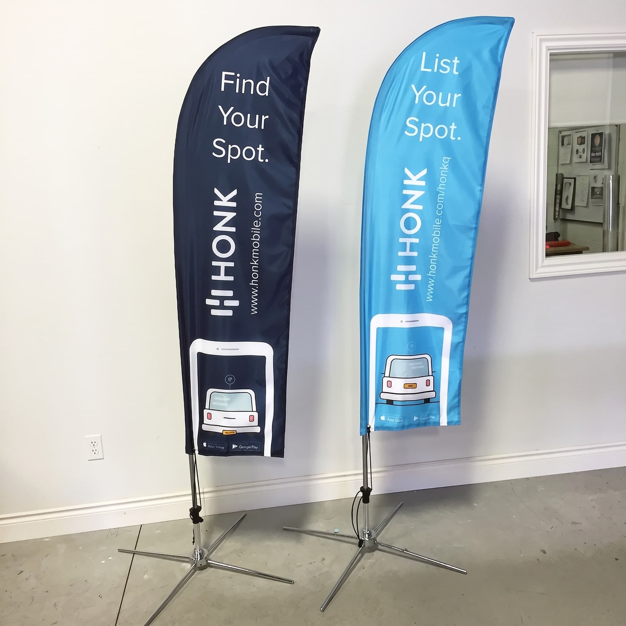 Promotional flag built for Honk Mobile