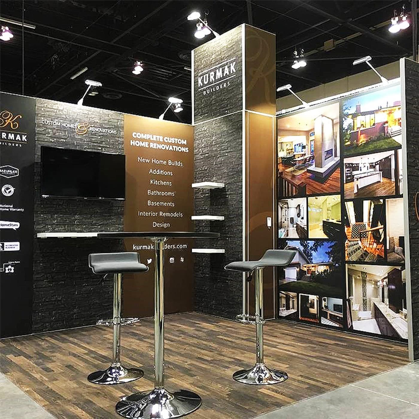 Prodigy modular corner exhibit with full-bleed fabric graphics
